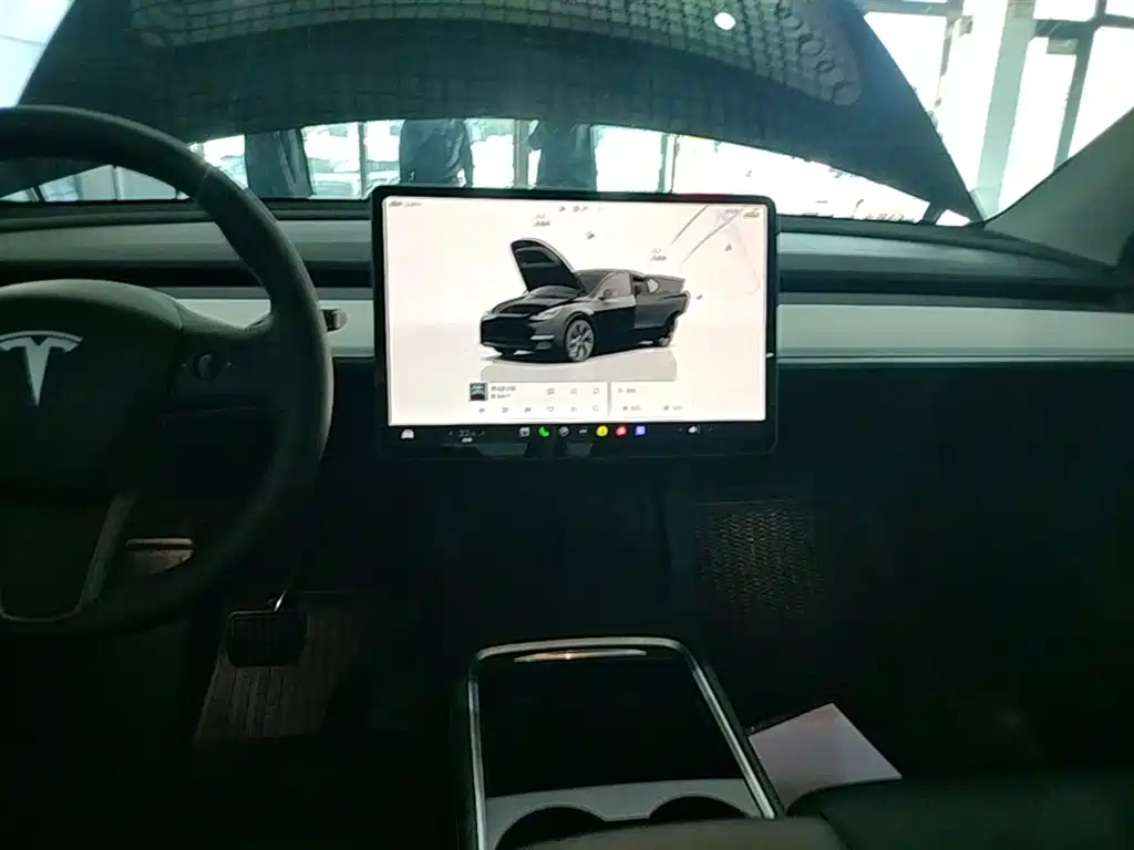 Tesla Model Y 2023 — фото 13