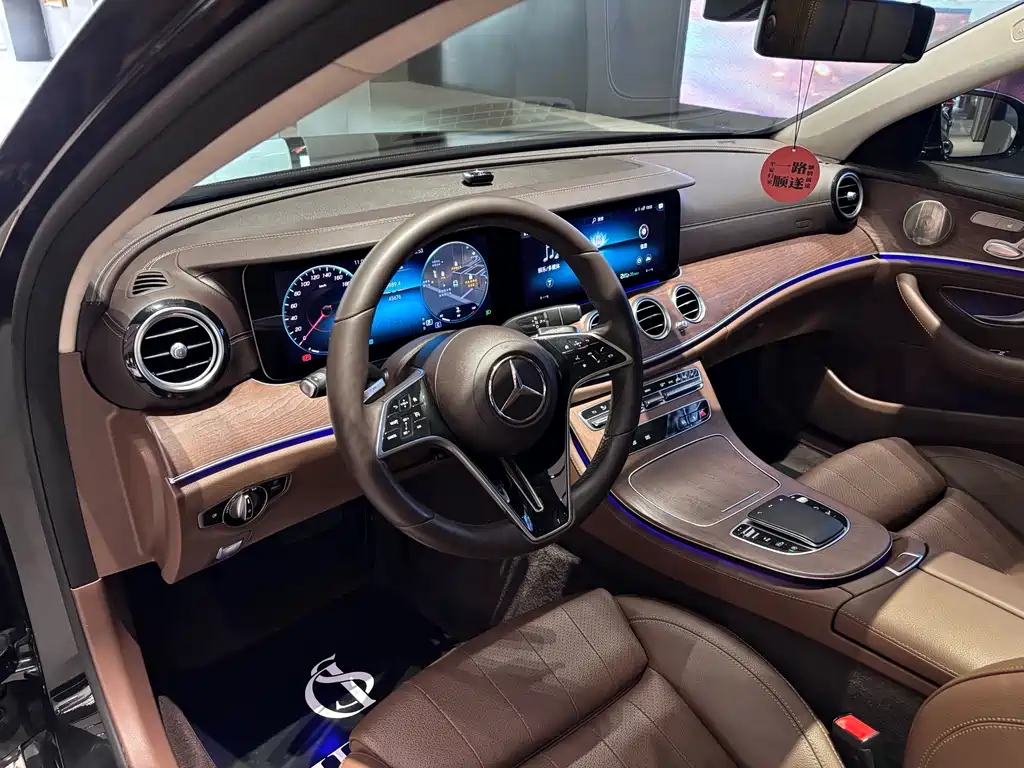 Mercedes-Benz E-Class 2022 — фото 7