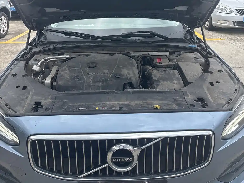 Volvo S90 2018 — фото 12
