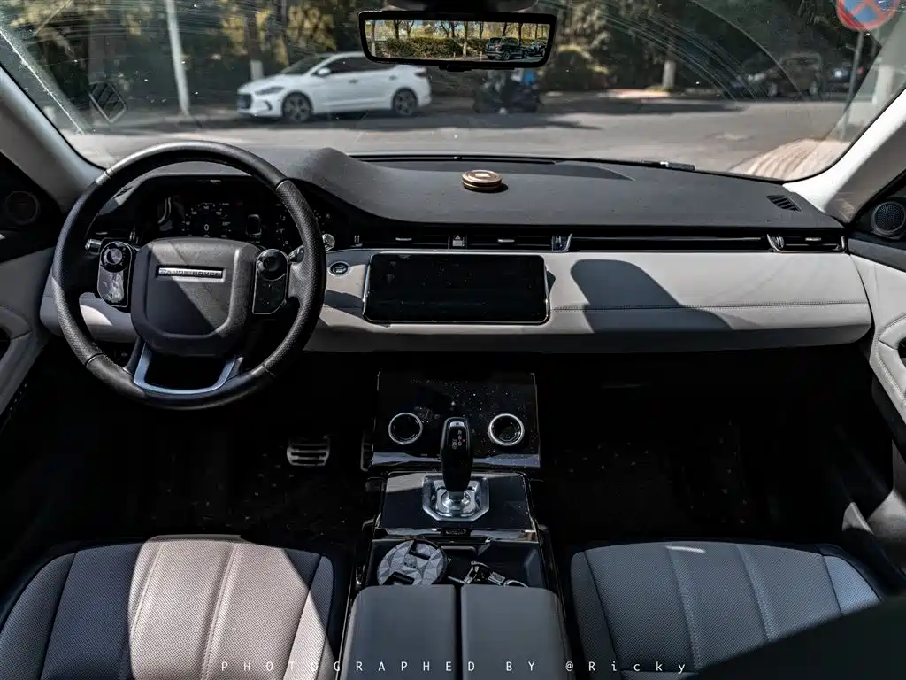 Land Rover Evoque 2021 — фото 3