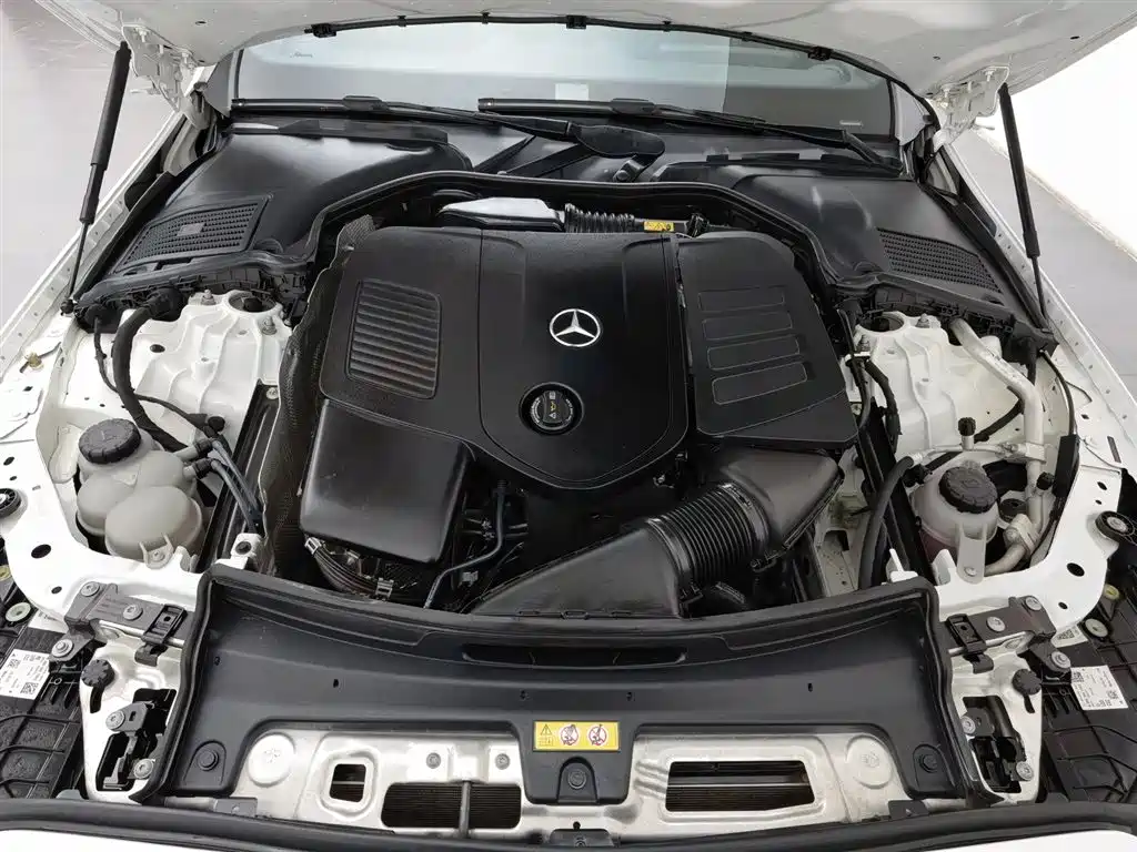 Mercedes-Benz C-Class 2023 — фото 6