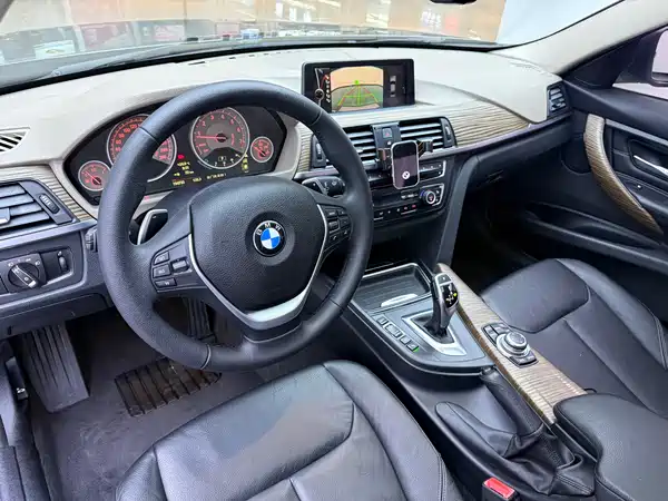 BMW 3 Series 2015