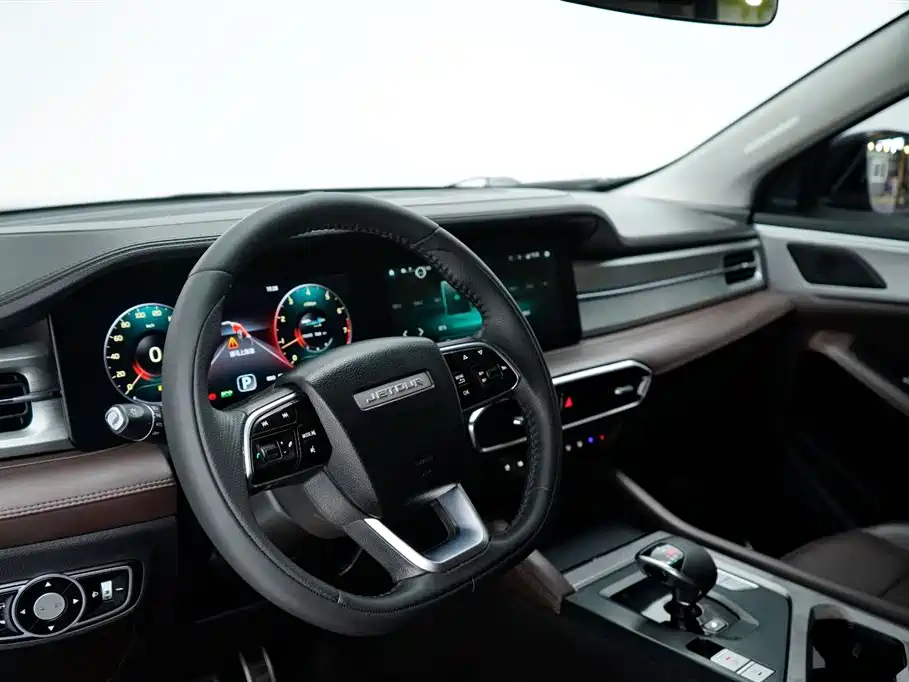 Jetour X90 PLUS 2023 — фото 10