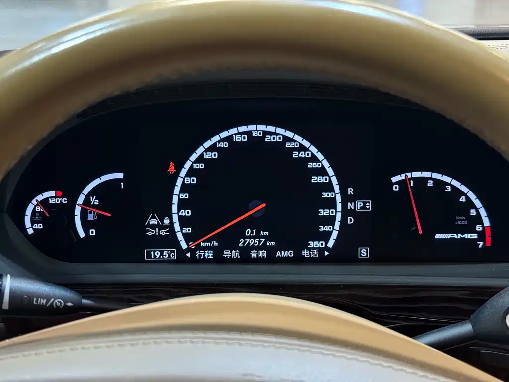 Mercedes-Benz S-Class AMG 2011 — фото 10