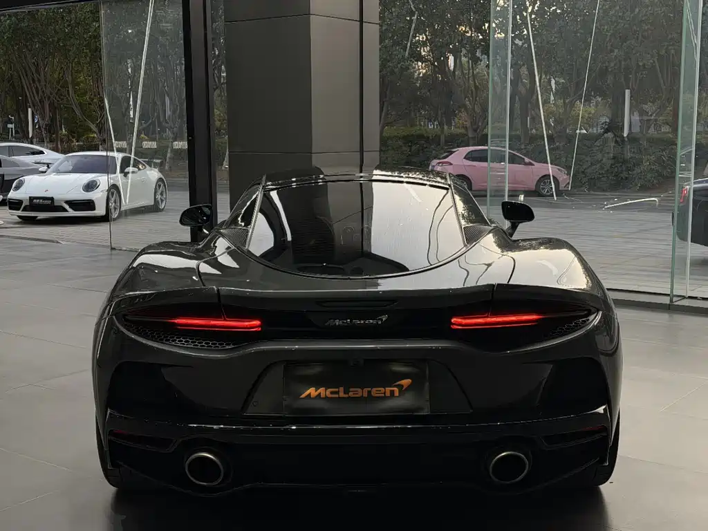 McLaren GT 2022 — фото 10