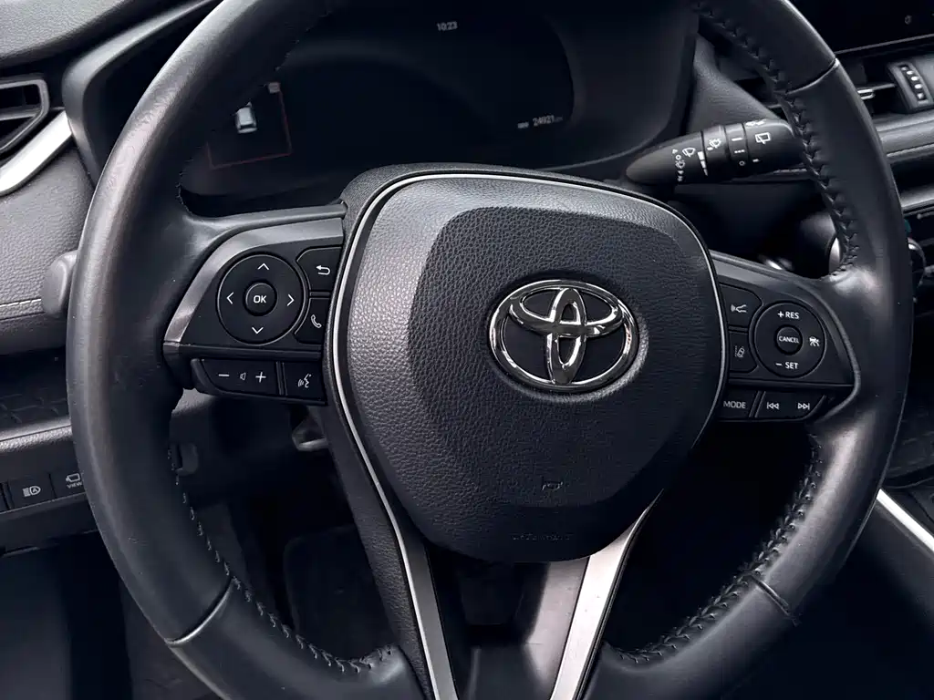 Toyota Wildlander 2023 — фото 10
