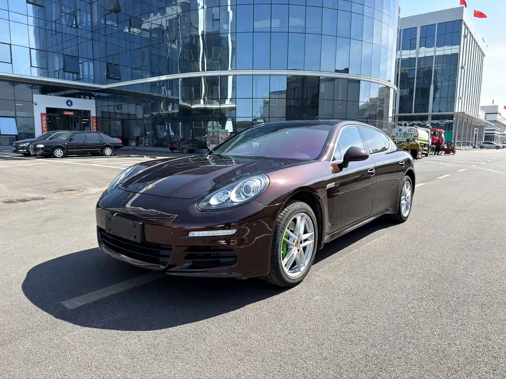 Porsche Panamera 2015 — фото 2