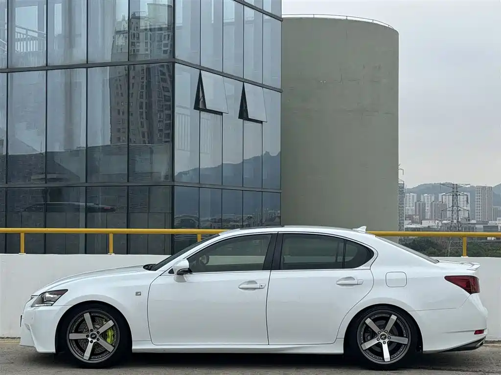 Lexus GS 2015 — фото 9