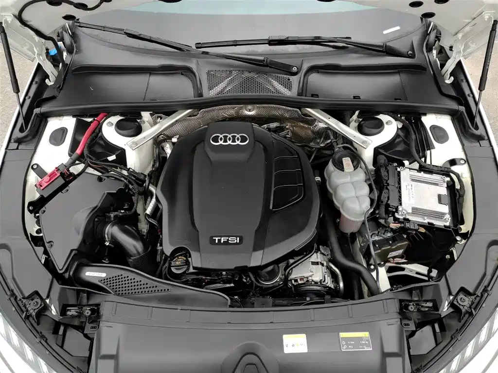 Audi A4L 2022 — фото 20