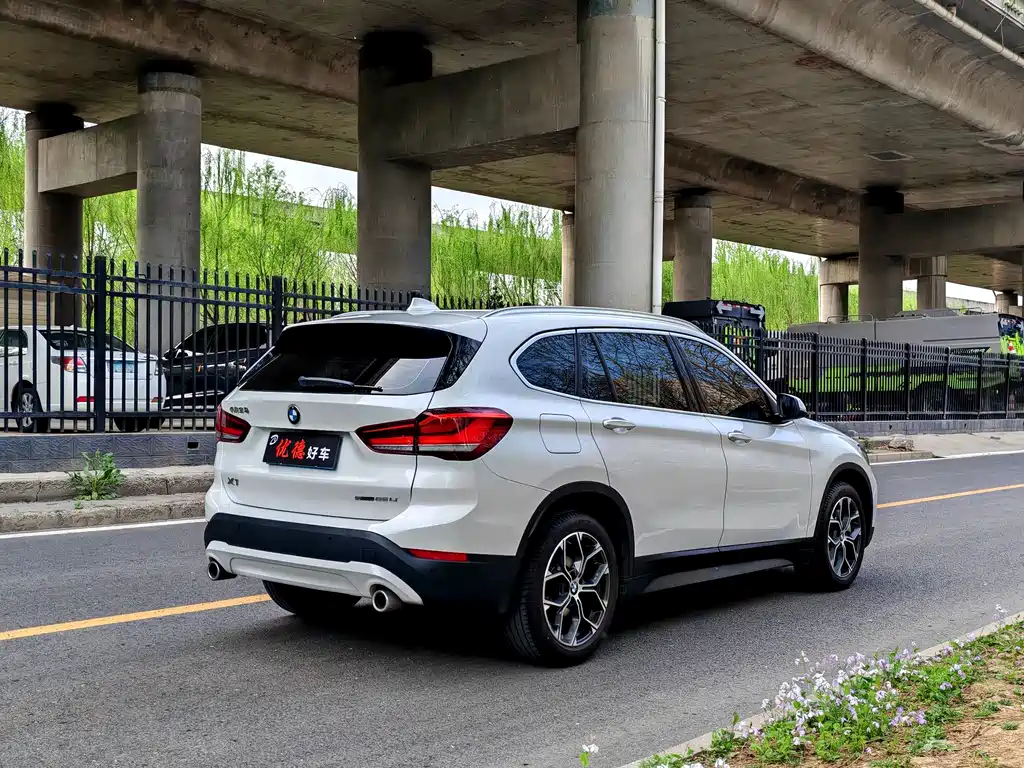BMW X1 2022 — фото 17