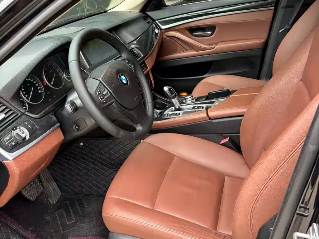 BMW 5 Series 2015 — фото 7