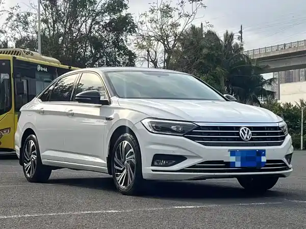 Volkswagen Sagitar 2022
