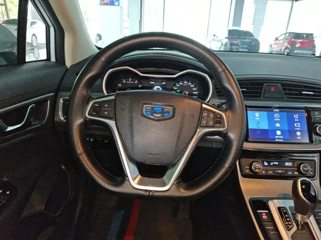 Geely Emgrand GS 2018 — фото 11