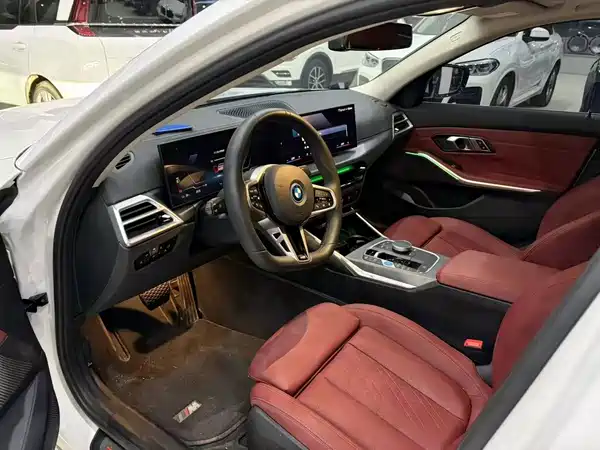 BMW i3 2025