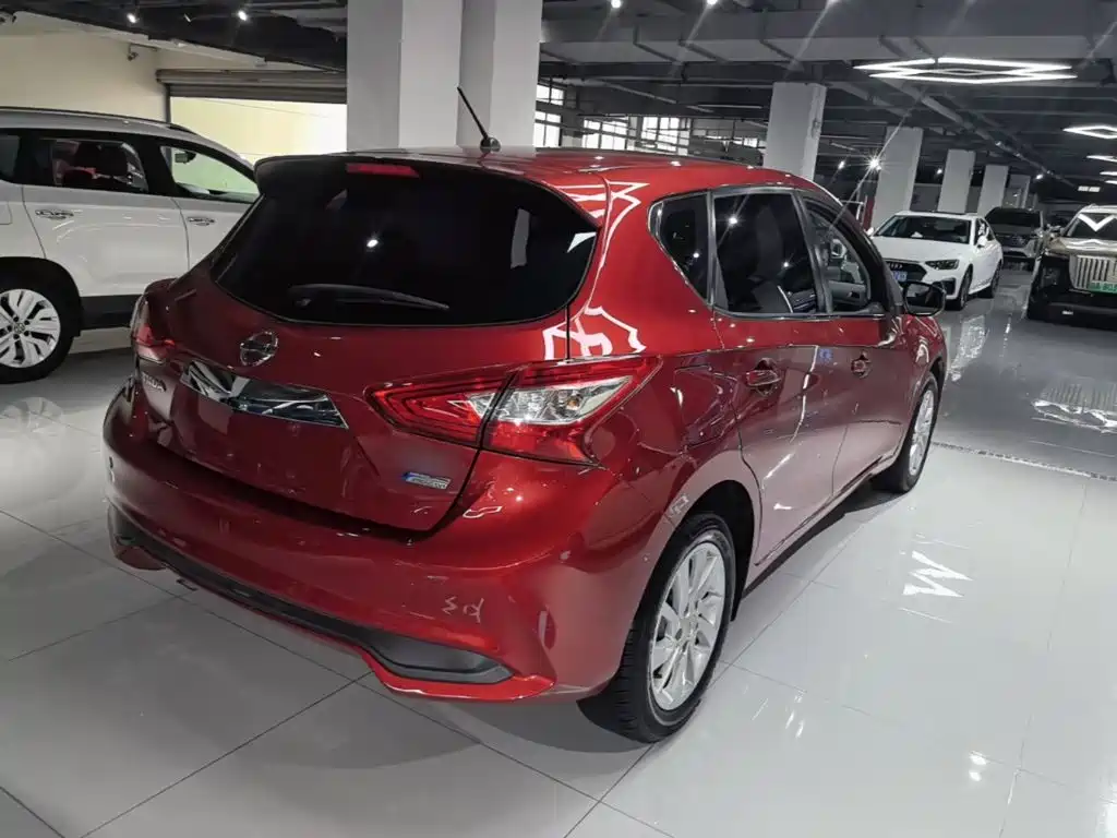 Nissan Tiida 2019 — фото 7