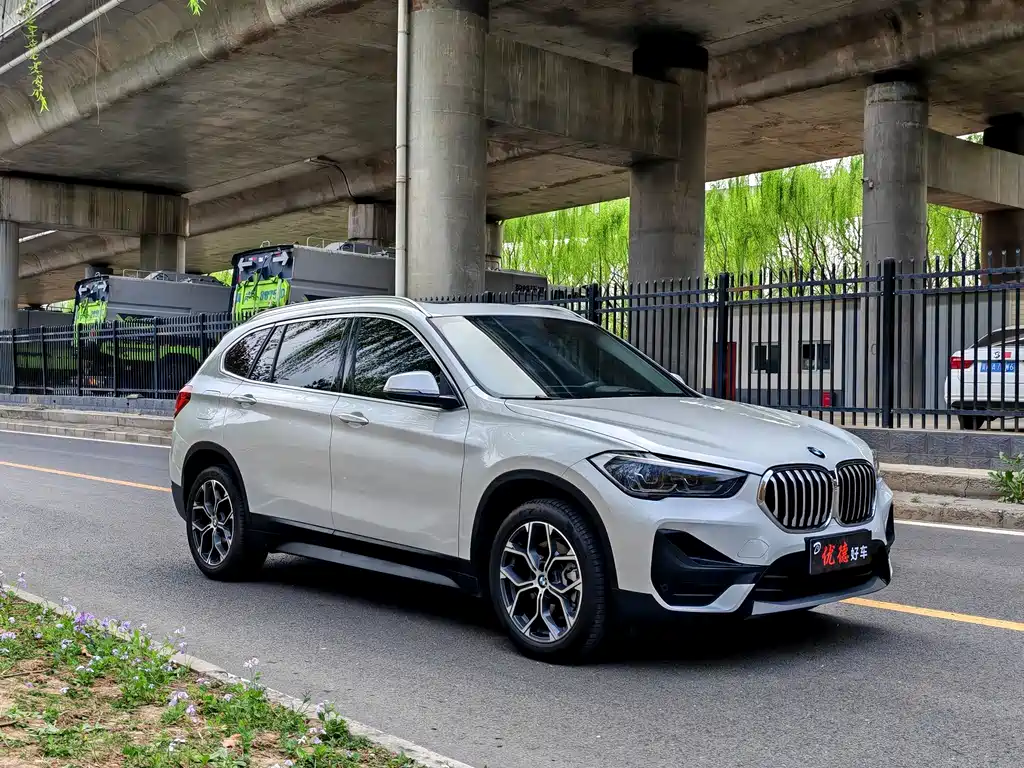BMW X1 2022 — фото 18