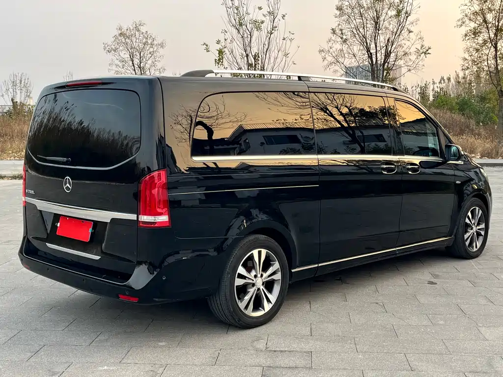 Mercedes-Benz V-Class 2017 — фото 4