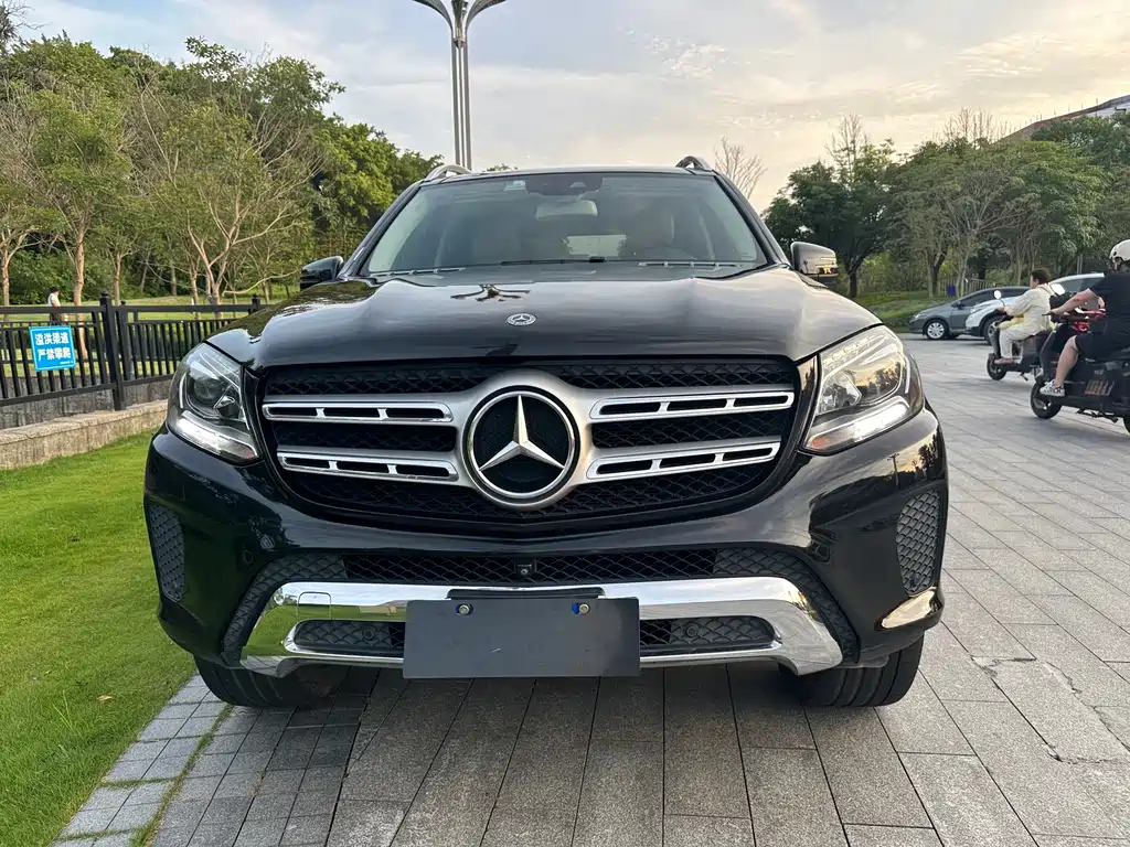 Mercedes-Benz GLS 2018 — фото 2