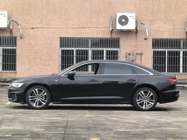 Audi A6L 2022