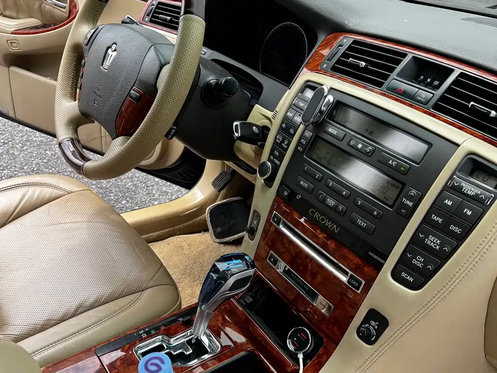 Toyota Crown 2007 — фото 12