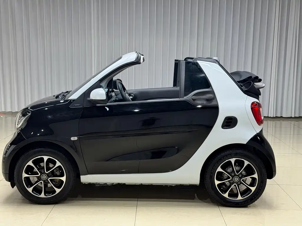 smart fortwo 2017 — фото 8