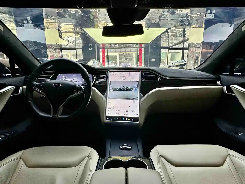 Tesla Model S 2016 — фото 7