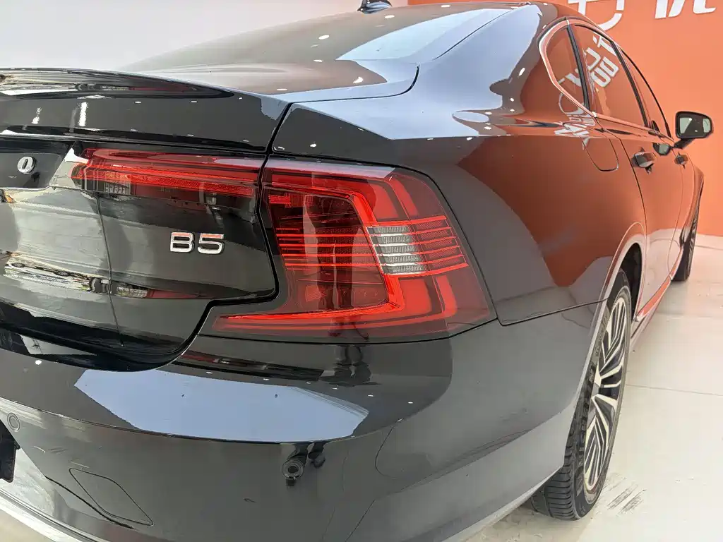 Volvo S90 2024 — фото 17