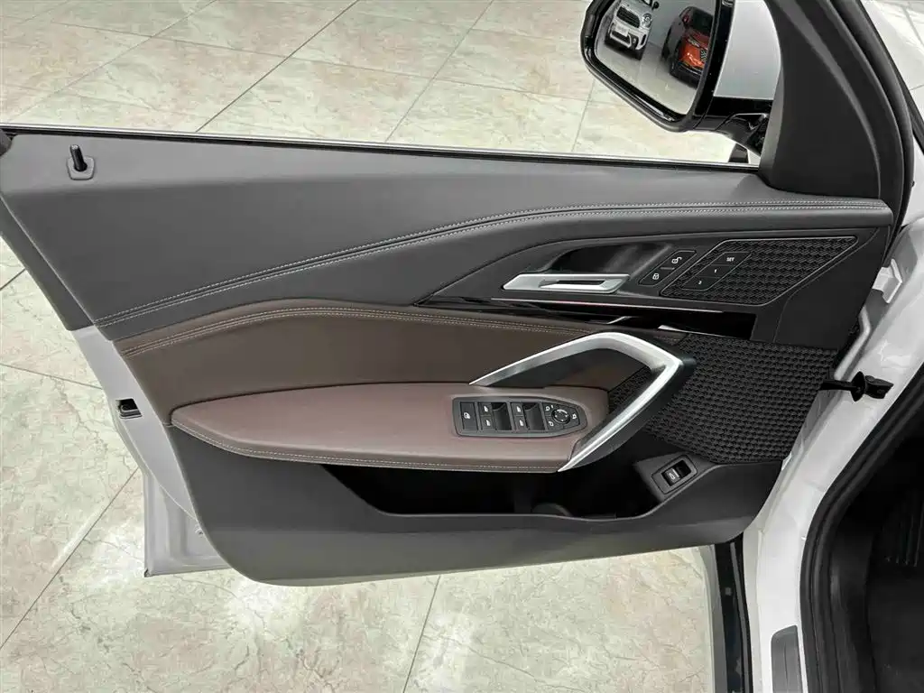BMW X1 2023 — фото 11