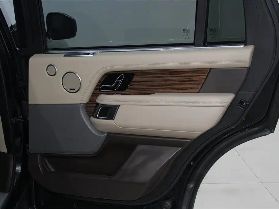 Land Rover Range Rover 2019 — фото 13
