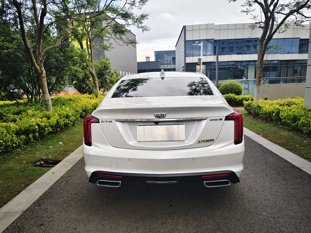 Cadillac CT5 2024 — фото 10