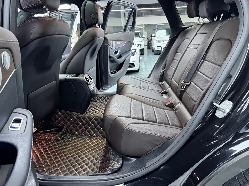 Mercedes-Benz GLC 2021 — фото 16