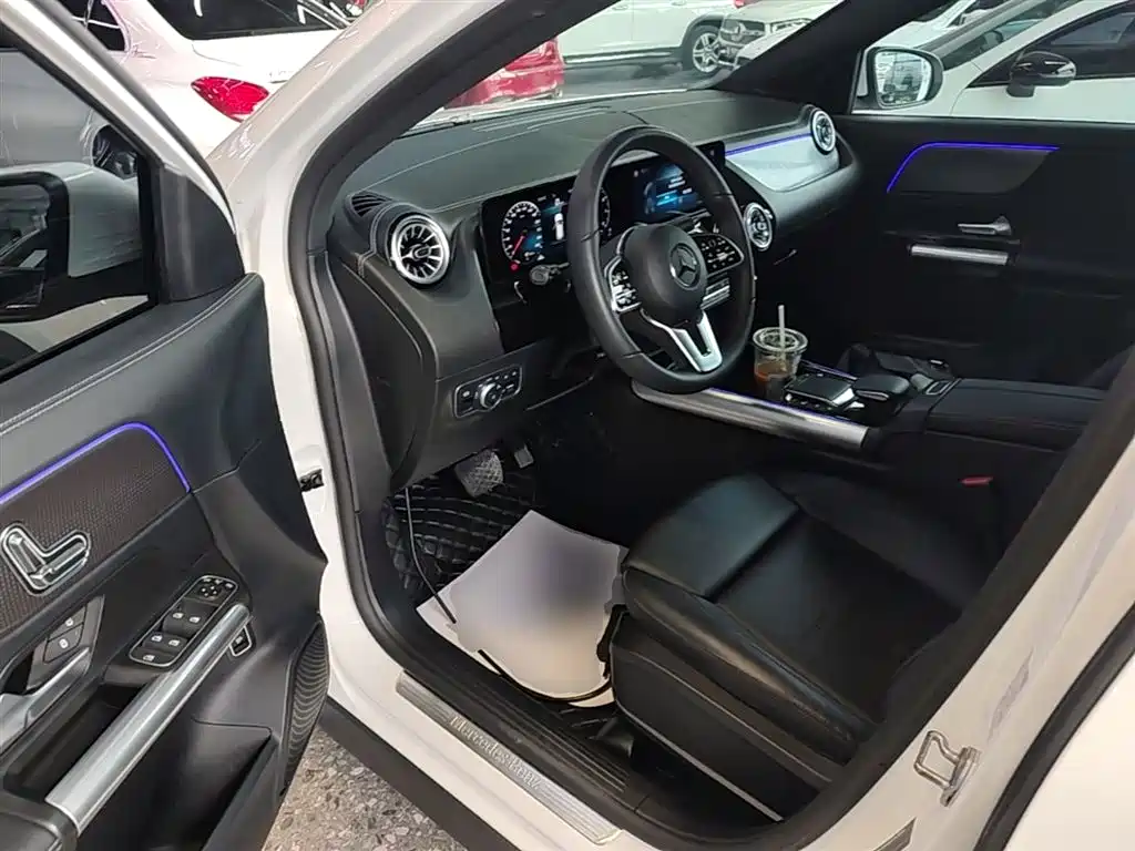 Mercedes-Benz GLA 2022 — фото 16