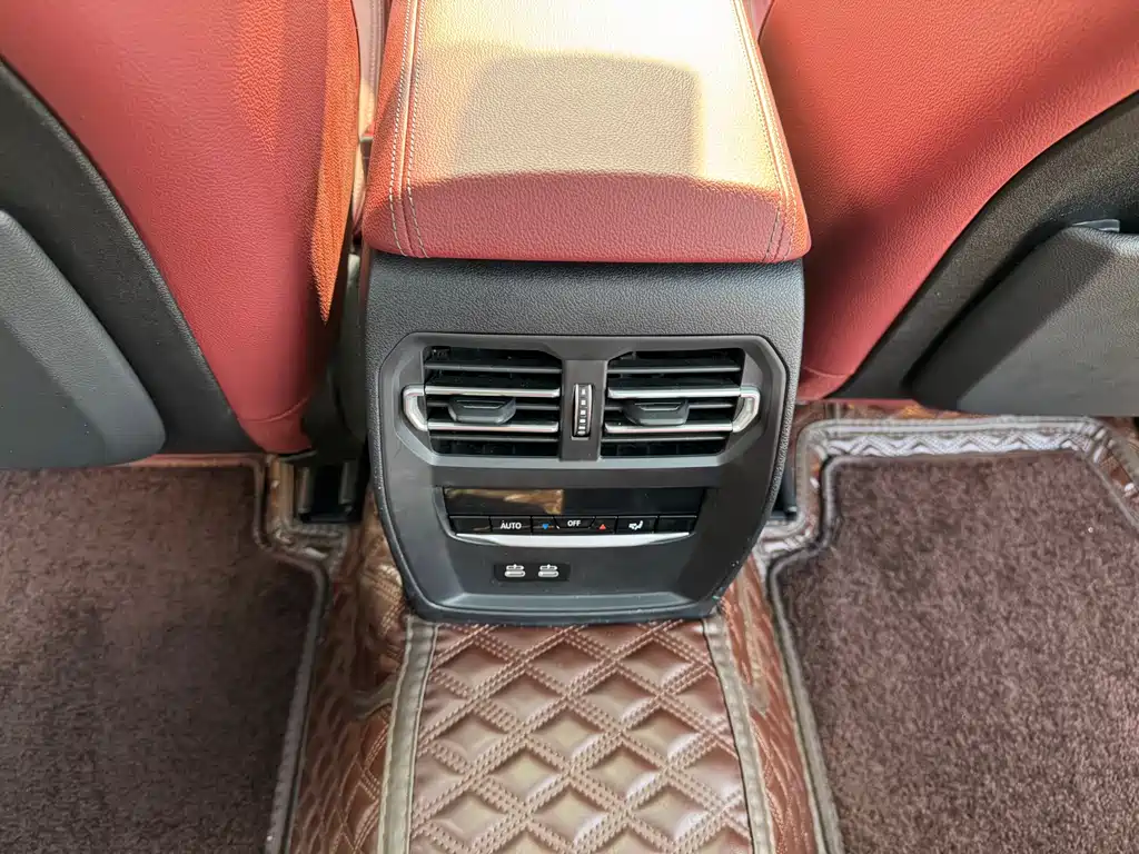BMW 3 Series 2022 — фото 14