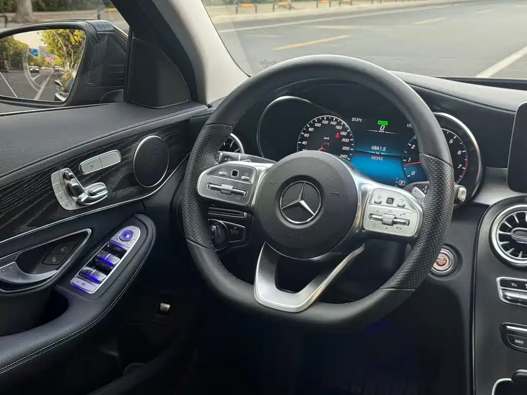 Mercedes-Benz C-Class 2021 — фото 15