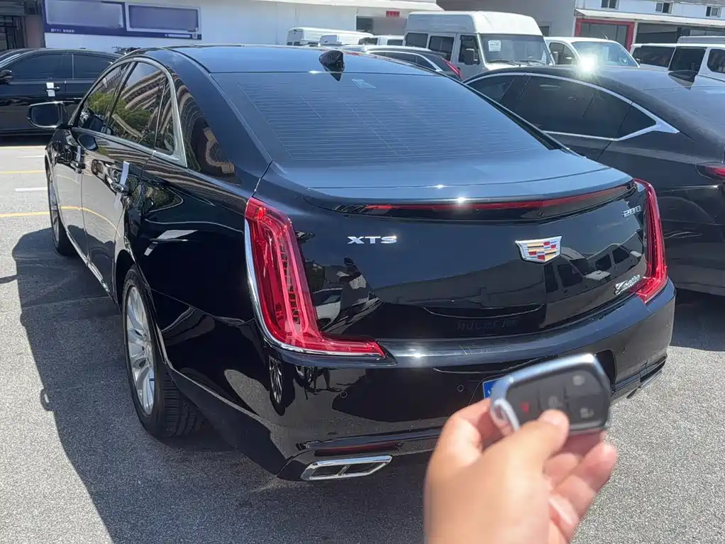 Cadillac XTS 2018 — фото 7