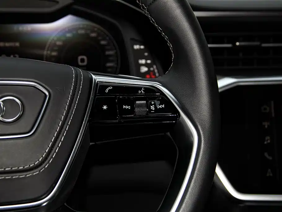 Audi A7L 2025 — фото 30