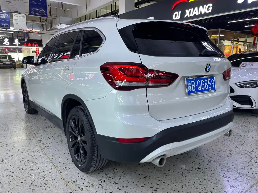 BMW X1 2022 — фото 4