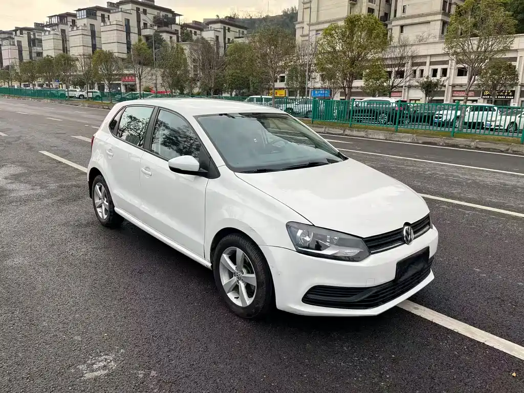 Volkswagen Polo 2016
