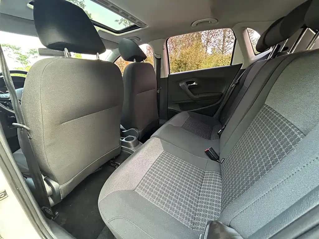 Volkswagen Polo 2016