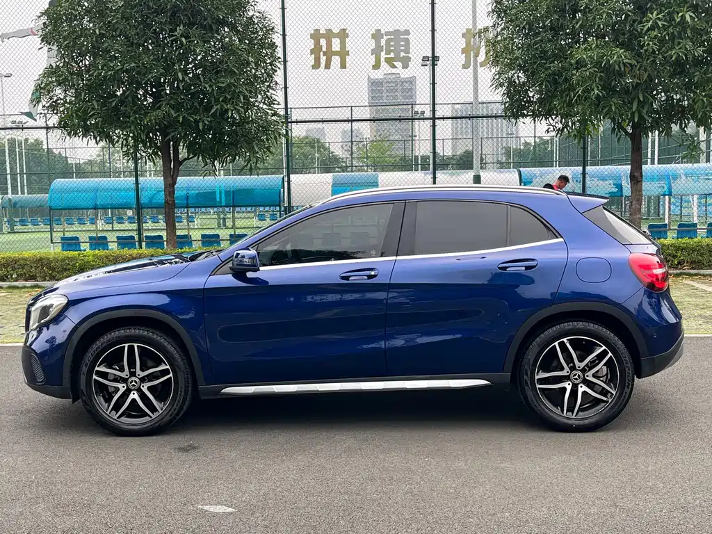 Mercedes-Benz GLA 2018 — фото 4
