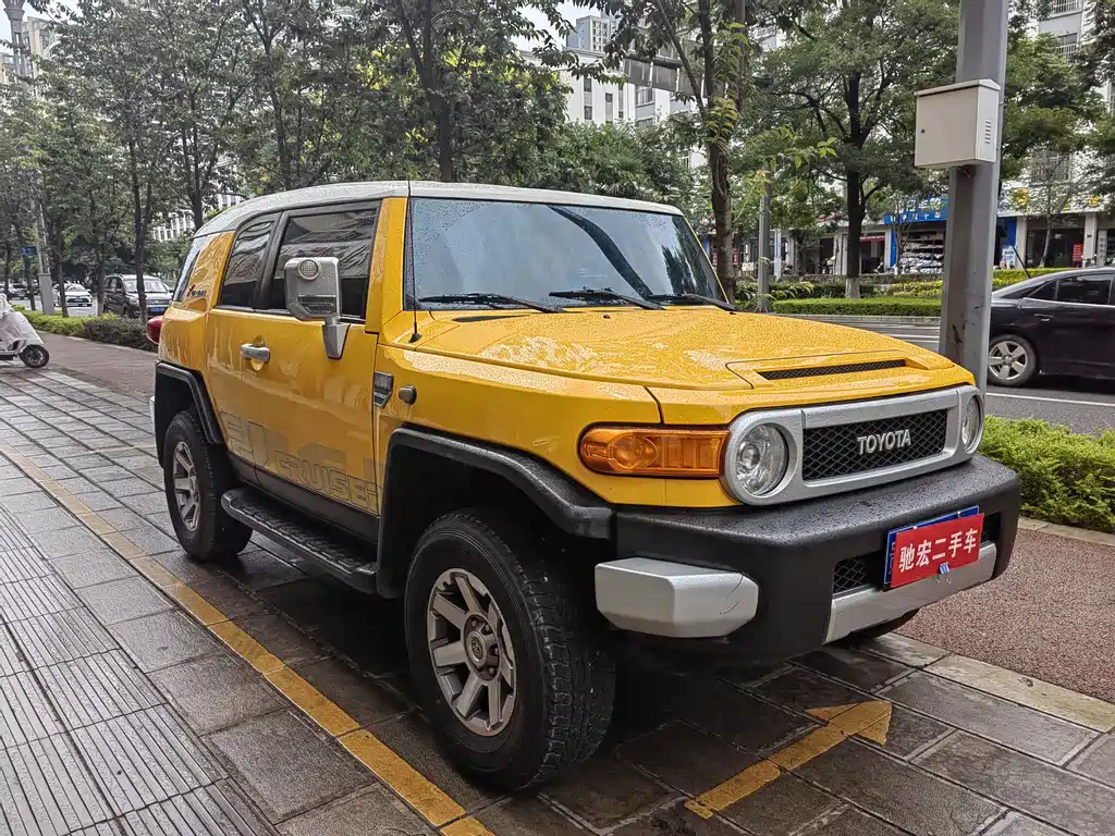 Toyota FJ Cruiser 2019 — фото 6