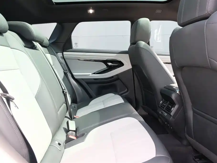 Land Rover Evoque 2020 — фото 16