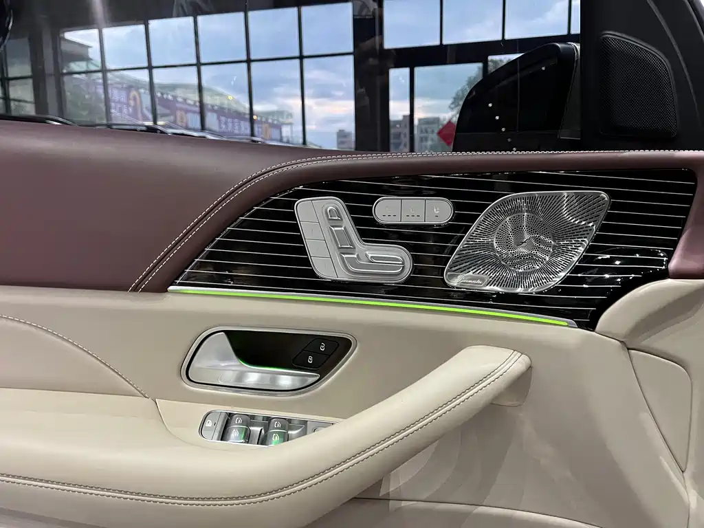 Mercedes-Benz GLS 2023 — фото 12