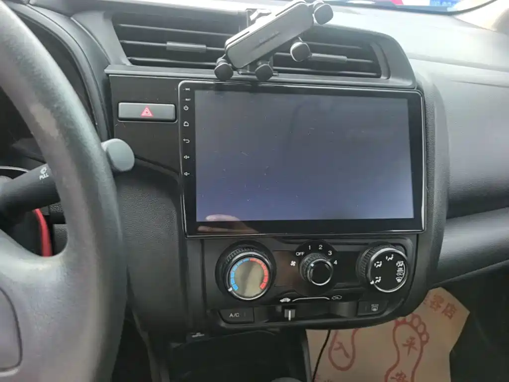 Honda Fit 2018 — фото 13