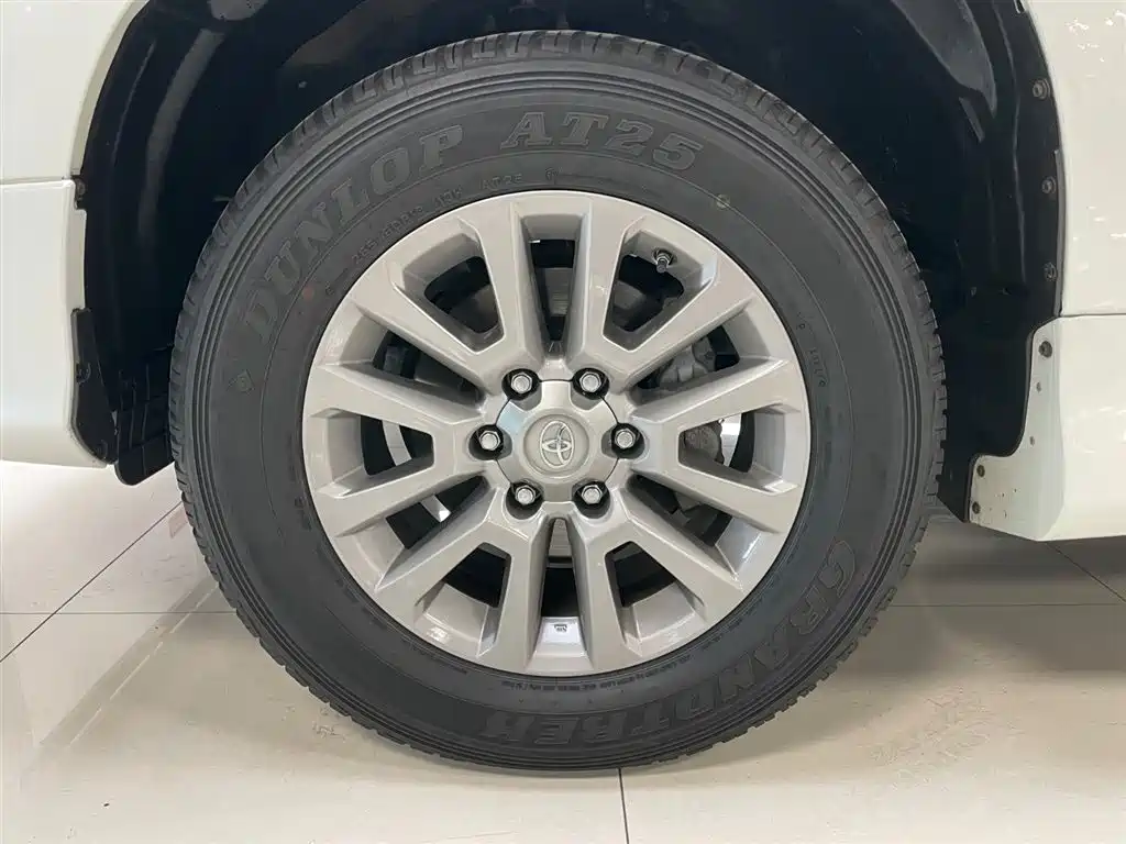 Toyota Prado 2019 — фото 29