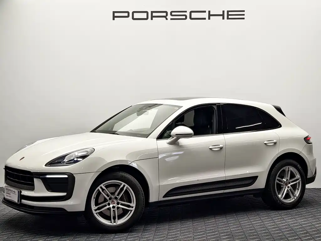 Porsche Macan 2023 — фото 1
