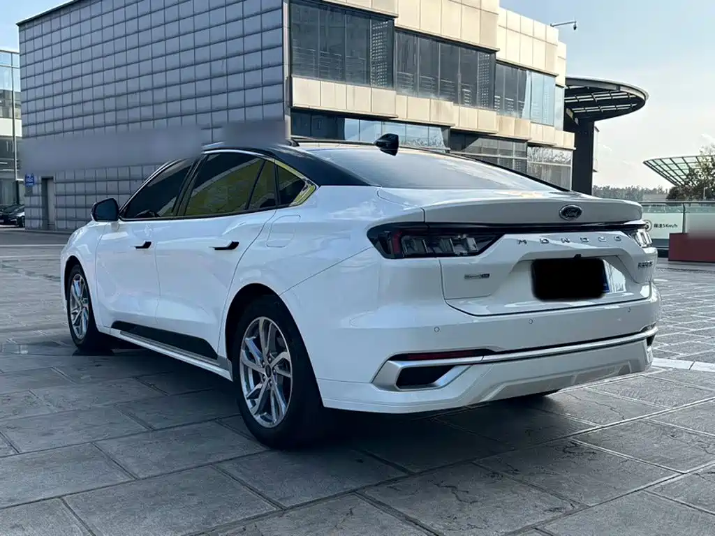 Ford Mondeo 2024 — фото 10