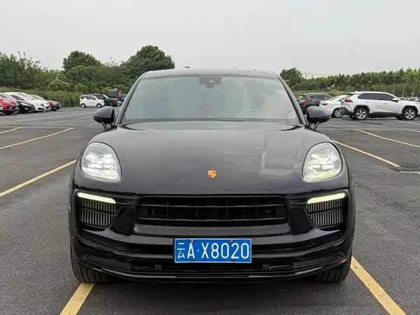 Porsche Macan 2022