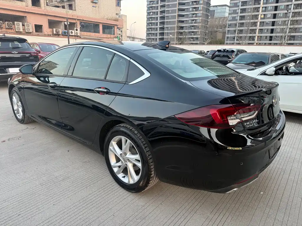 Buick Regal 2021 — фото 11
