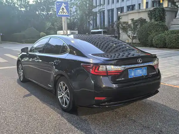 Lexus ES 2015